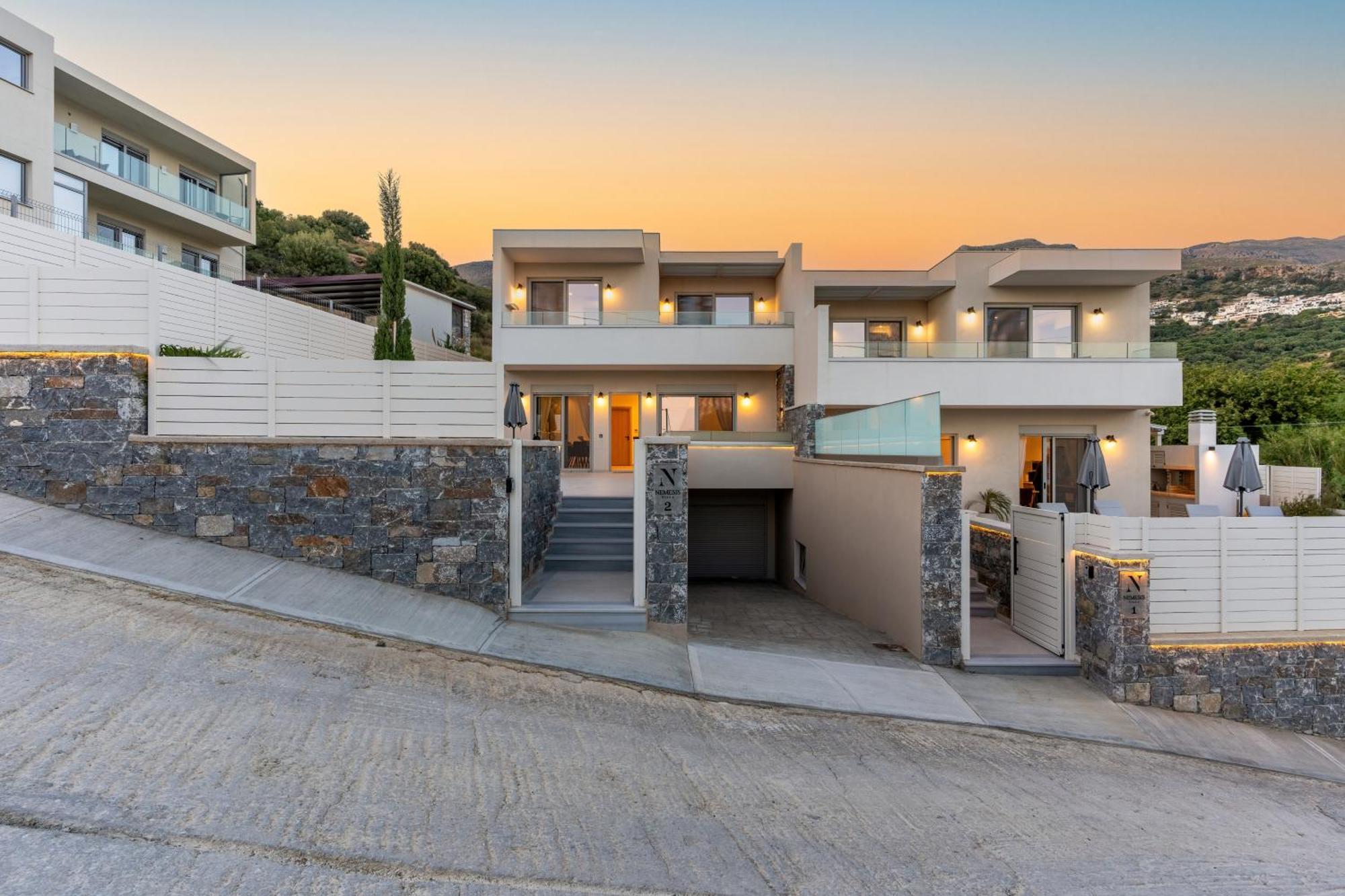 Nemesis Villas Плакиас Екстериор снимка